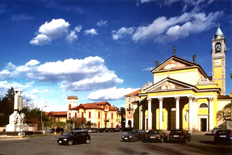 Besana in Brianza Basilica Romana Minore Piazza  Chiesa